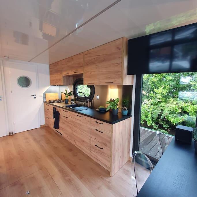 Hotel Modern, Brand New Houseboat Near Amsterdam Monnickendam Exteriér fotografie